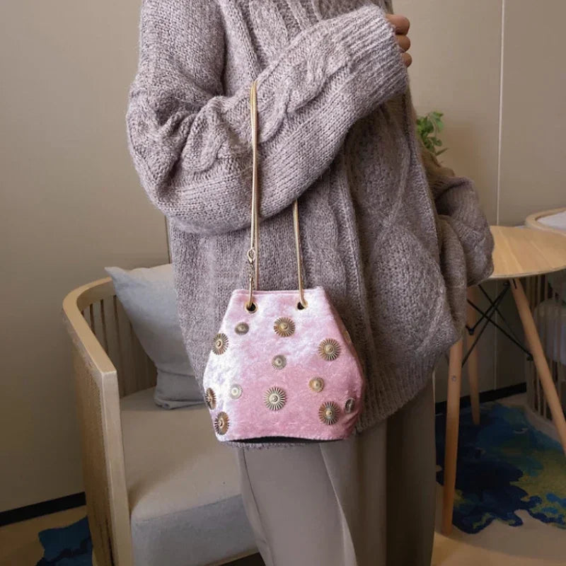 New Women's Shoulder Bags Bucket Bag Elegant Velvet Handbag Tote Crossbody Bag with Golden Chain Shoulder Strap