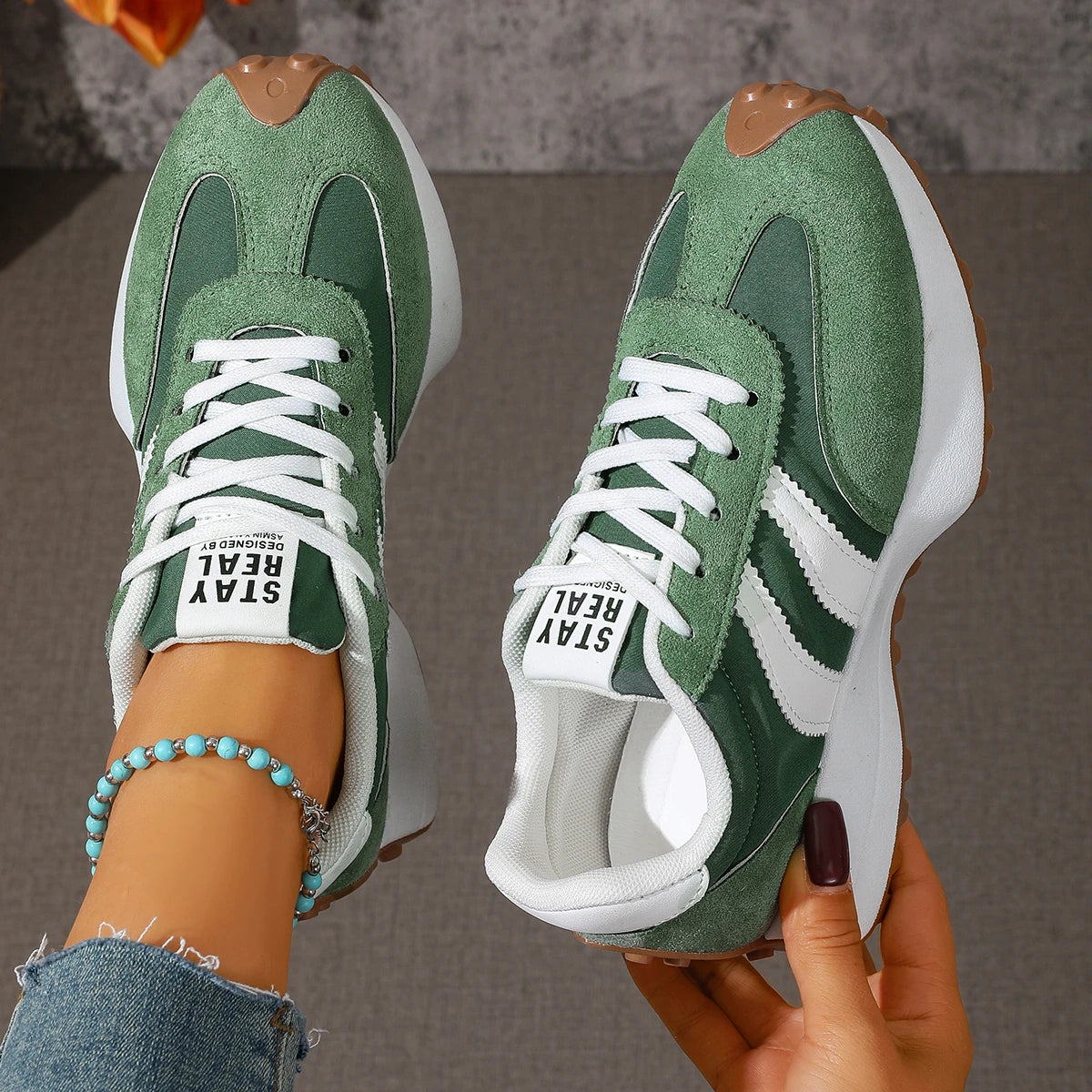 Women Sneakers 2026 New Spring Autumn Brand Vulcanize Shoes Casual Footwear Light Flat Breathable Shoes Women Zapatos De Mujer