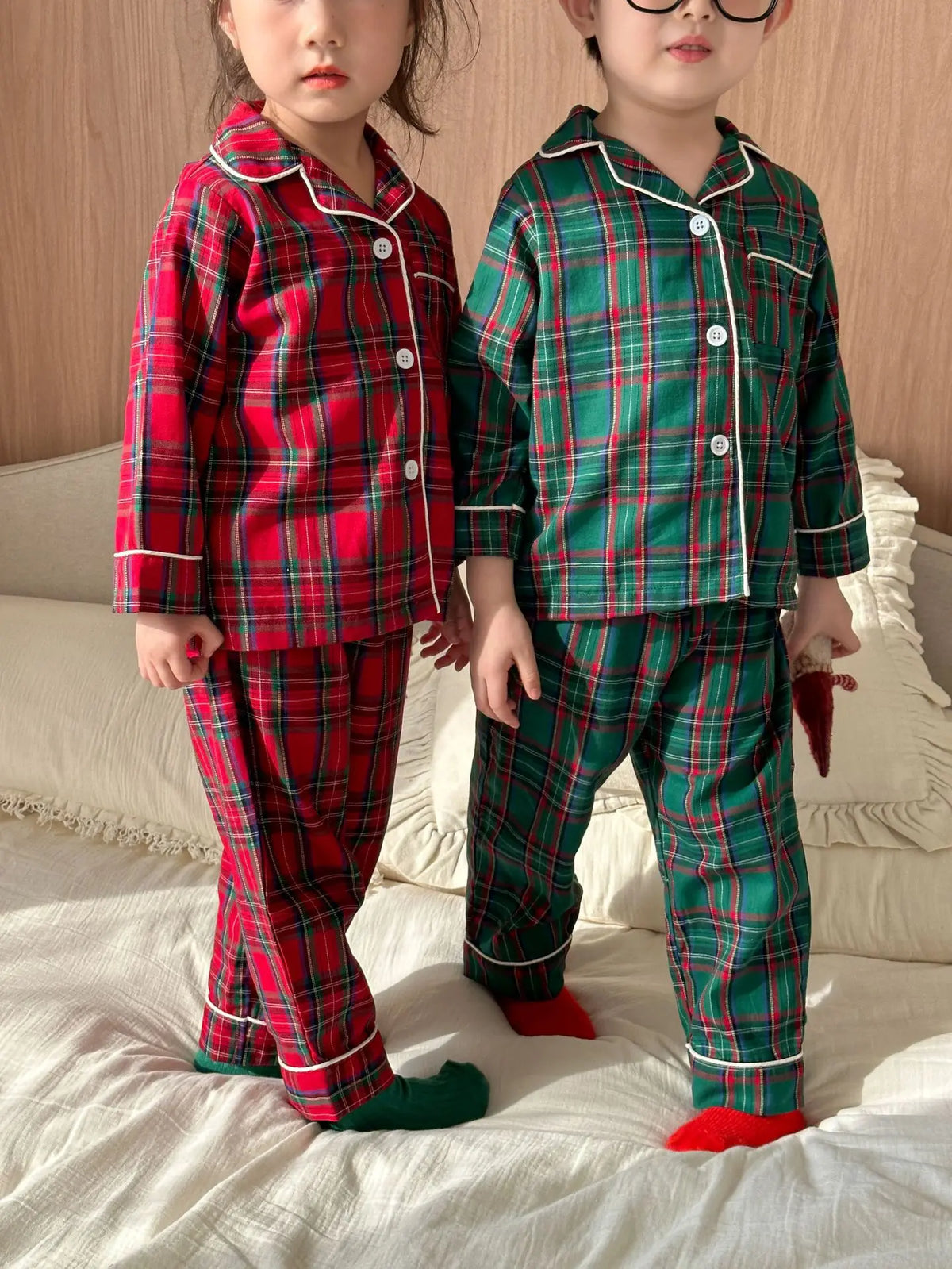 2026 New Christmas Children's Pajama Sets Plaid Print Clothing Set Button Full Sleeve 2 Pcs Suit Homewear Thin Pyjamas Xmas Look