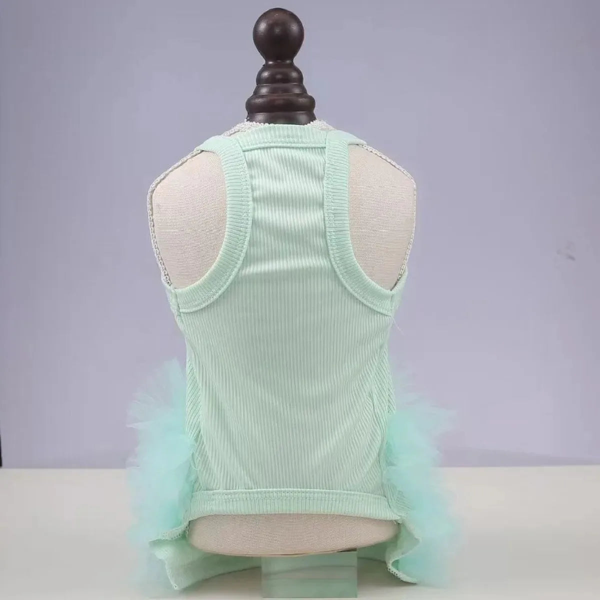 1 pet sleeveless printed dress, suitable for indoor and outdoor use, lightweight, breathable and elastic cat and dog clothing