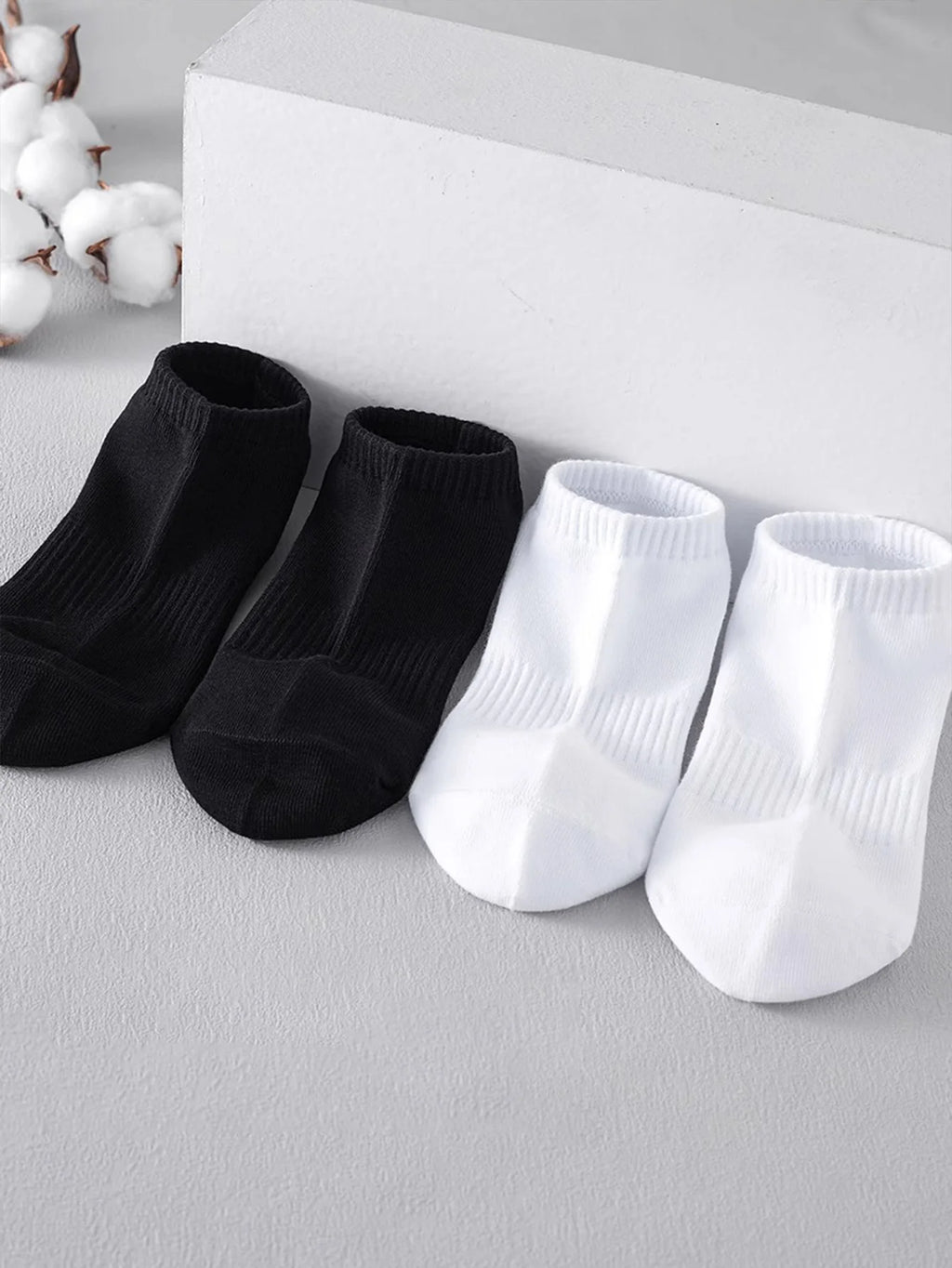 10 Pairs Sports Socks, White No-Show Socks, Sweat-Absorbent and Breathable, Suitable for Tennis, Badminton, Professional Running, Men's Basketball
