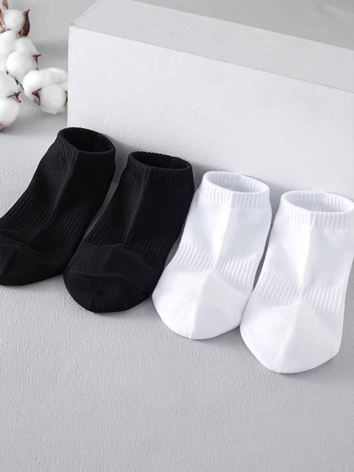 10 Pairs Sports Socks, White No-Show Socks, Sweat-Absorbent and Breathable, Suitable for Tennis, Badminton, Professional Running, Men's Basketball