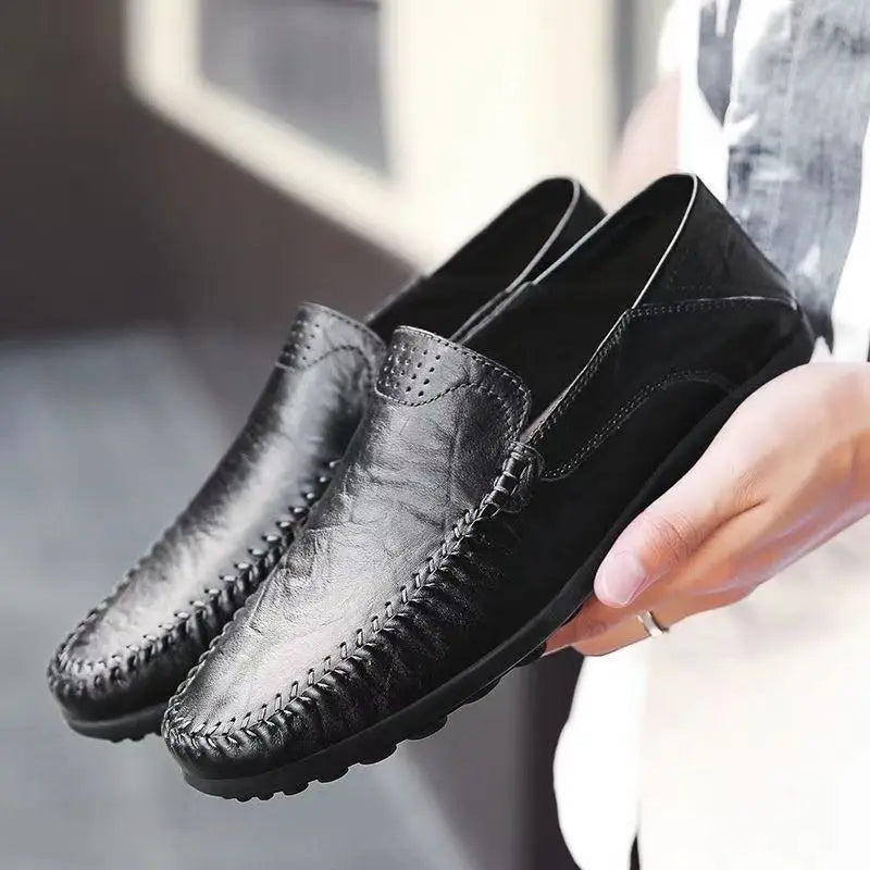 New 2026 Autumn Men's Leather Loafers Slip on Business Casual Leather Shoes Classic Soft Moccasins Hombre Breathable Flats Shoes