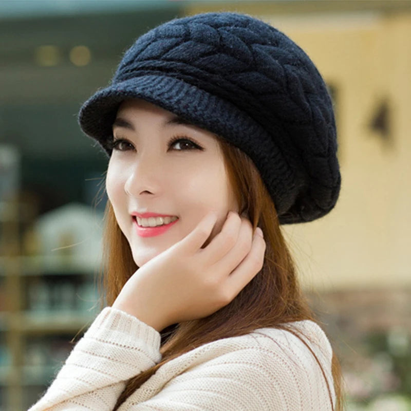Women's Autumn/Winter Knitted Hat With Fleece Lining Stylish And Versatile Beret Outdoor Warm Hat