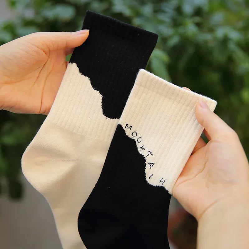 Fashion A/B Style Men Socks Asymmetrical Pattern Street Hip Hop Skateboard Man Cotton Sock Breathable Harajuku Calcetines Hombre