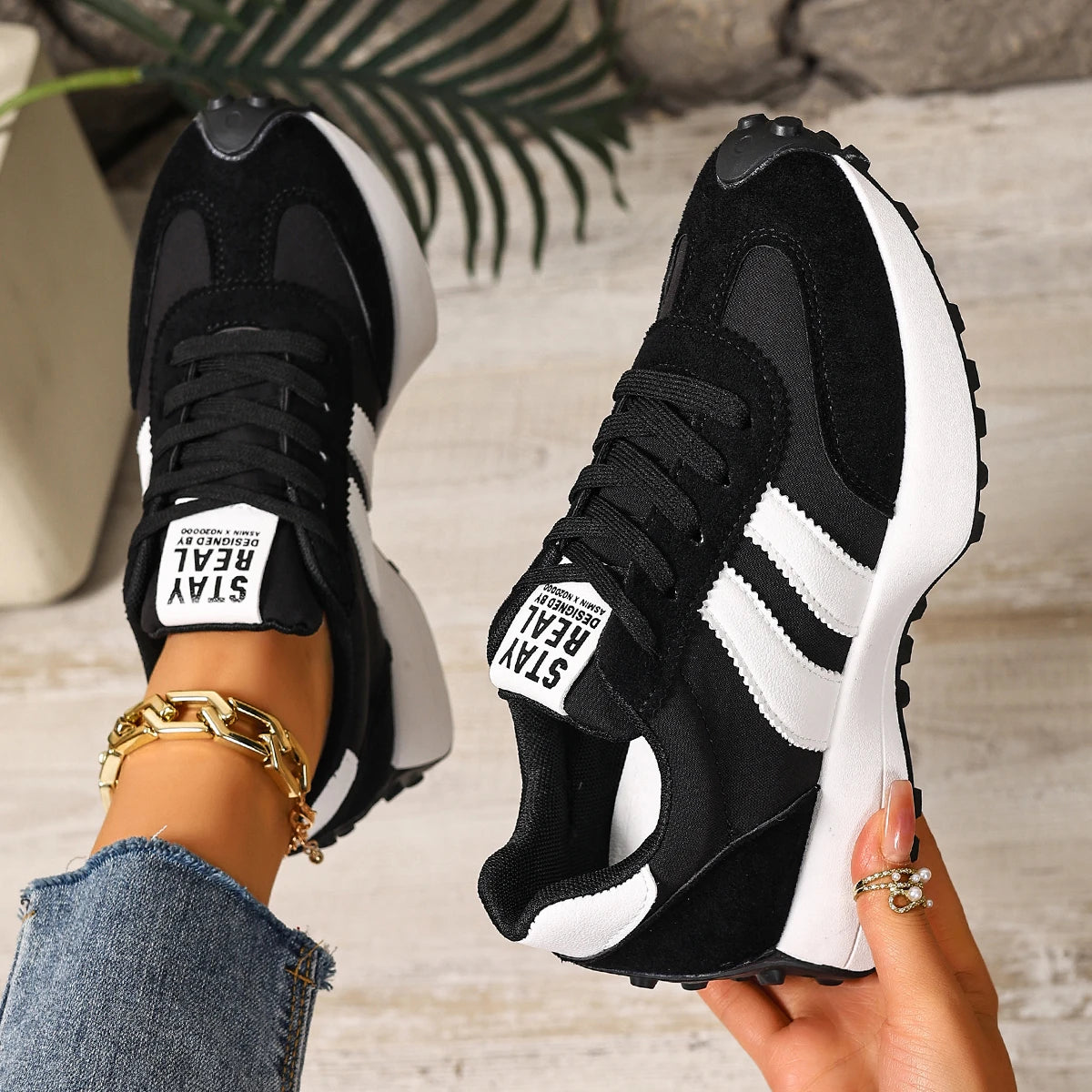 Women Sneakers Retro Spring Autumn Sneakers Women Casual Flat Bottom Round Toe Sports Shoes Fashionable Designer Shoes Women