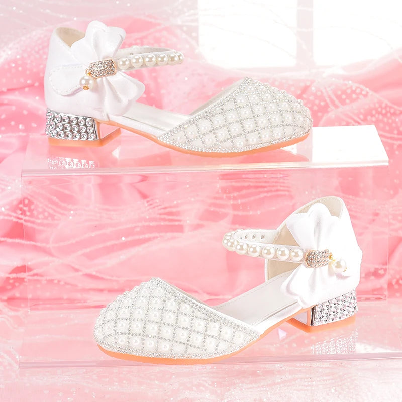 The high heels for girls feature a headband design, perfect for weddings and party occasions. Children's crystal princess shoes,