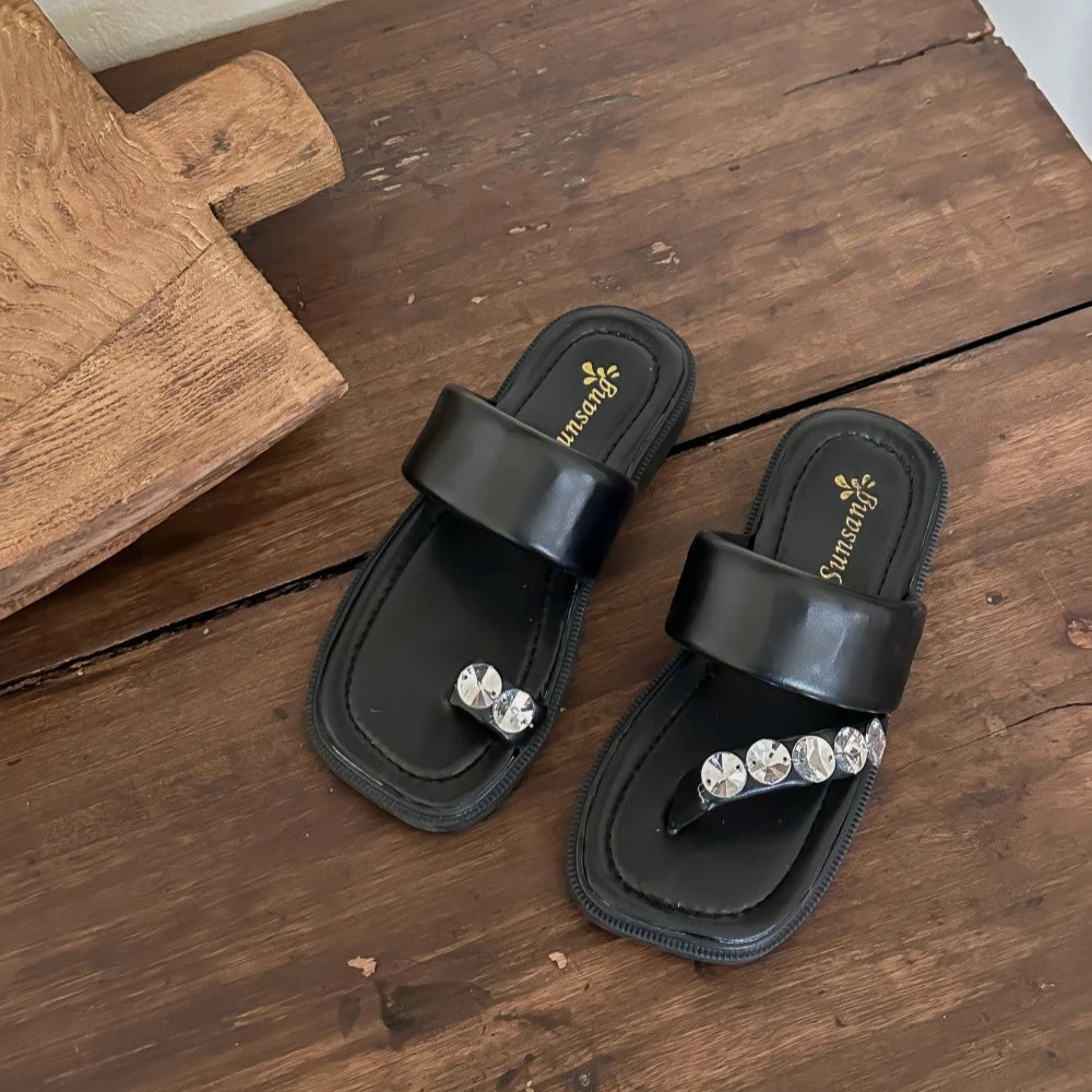 Kids Casual Sandals for Girls 2025 New Summer Toddler Barefoot Sandals Non-slip Soft Sole Retro Comfort Kids Outdoor Beach Shoes