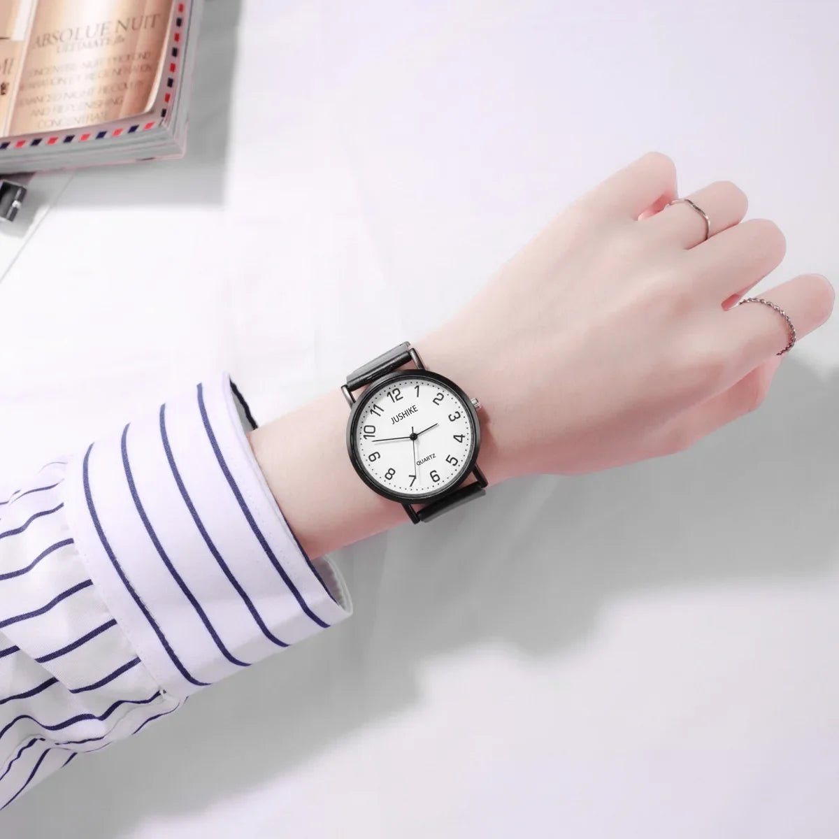 Simple Black Watch Quartz Watches for Women Silicone Strap Ladies Leisure Wristwatch Light-Luxury Student Exam Watch Clock Gifts