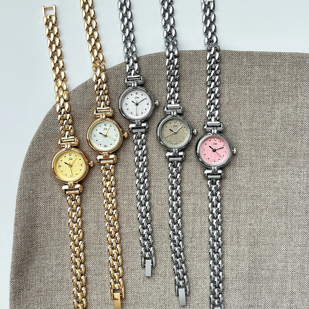 Women's Watch Retro Bracelet Watches Small and Exquisite Versatile Steel Belt Ladies Fashion Quartz Clock Wristwatches