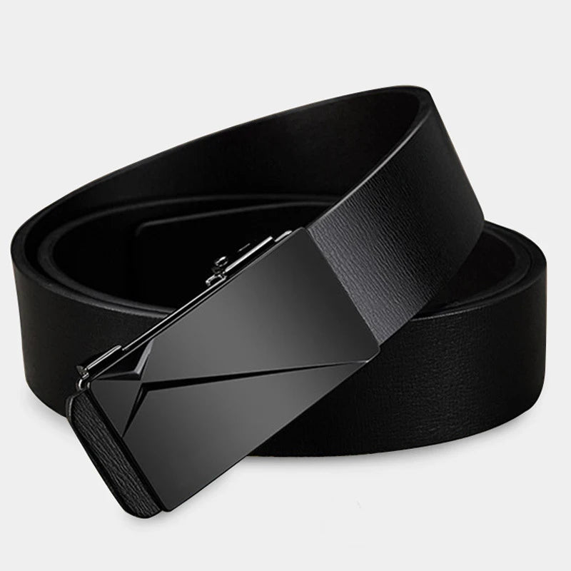 Men's inner wear belt, minimalist and stylish, perfect for casual and business occasions.