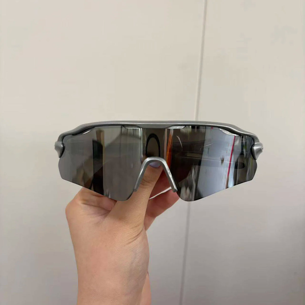 1pc Stylish Polarized Sunglasses for Men, High-Definition UV Protection Glasses for Sports, Cycling and Outdoor Activities