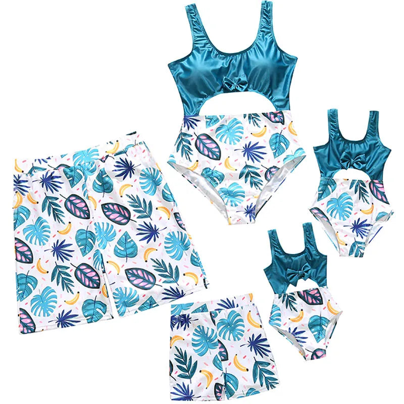 2026 New Family Matching Swimsuits One-Piece Mother Daughter Swimwear Father Son Swim Shorts Beach Mommy and Men Clothes Outfits