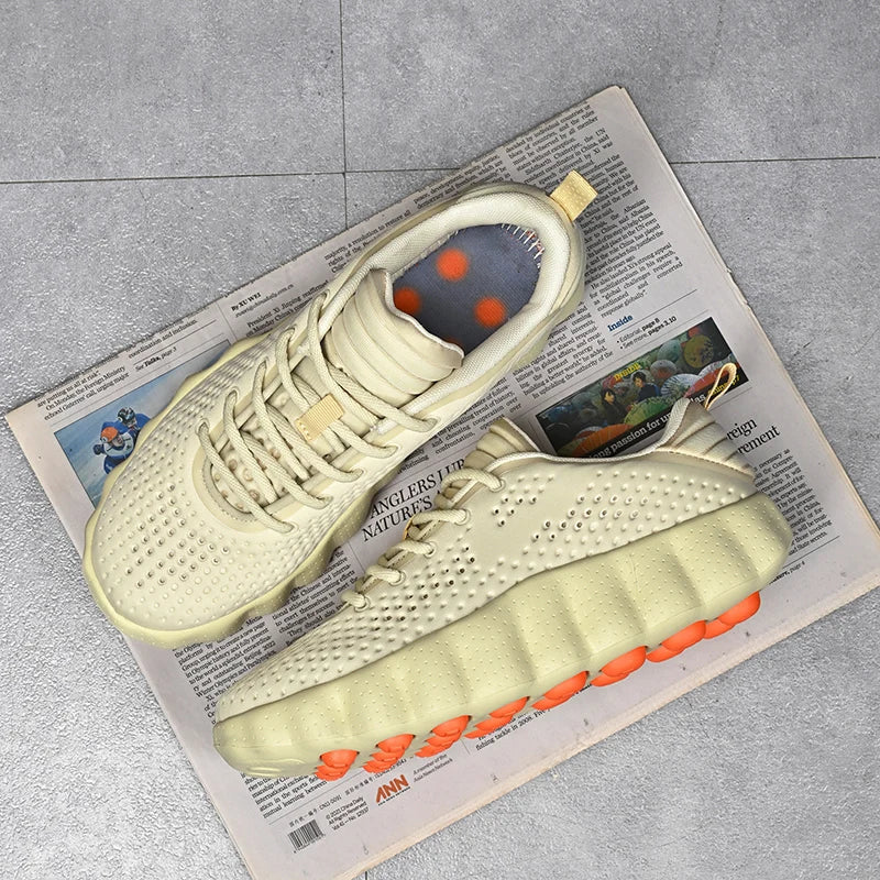Men Comfortable Running Shoes Breathable Thick Sole Non-slip Casual Sports Shoes Cushioning Outdoor Walking Sneakers for Women