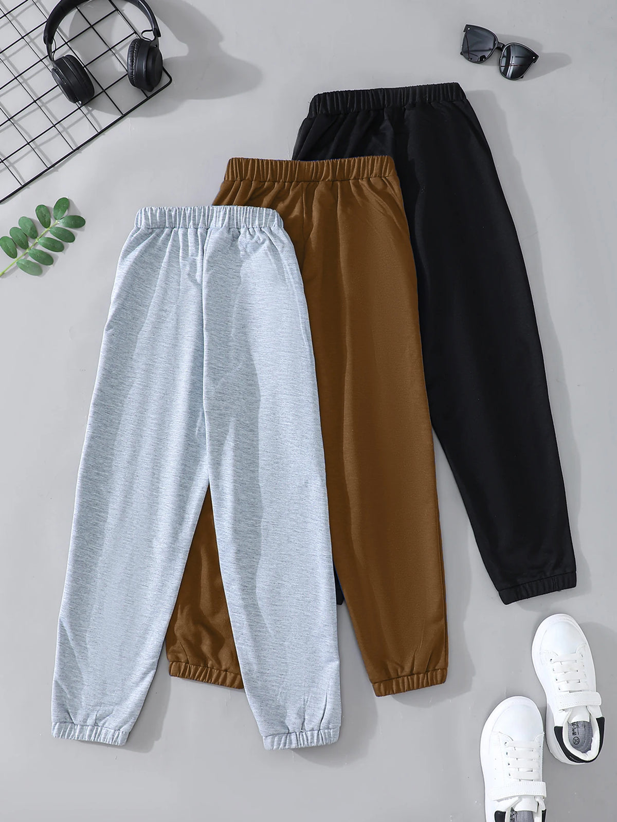 Boys Long Pants Three-Piece Set Casual Sporty Autumn Winter Outfit for Kids Suitable for Leisurely Outdoor Wear