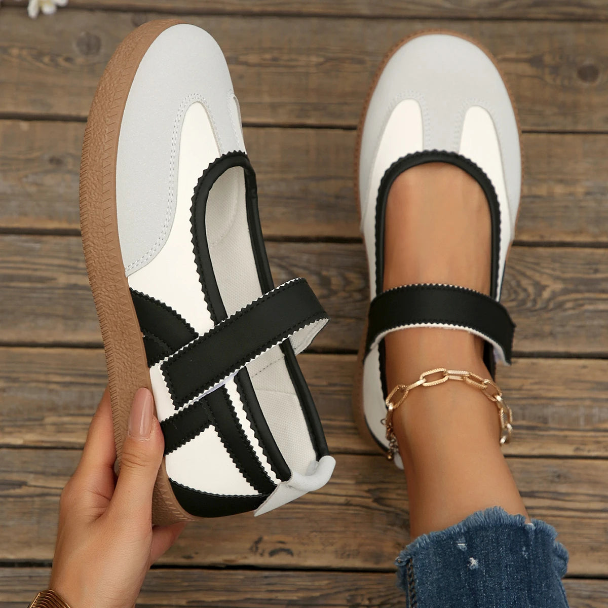 Women Sneakers 2026 New Fashion Solid Shallow Designer Shoes Women Spring Autumn Soft Soled Loafers Comfort Casual Sports Shoes