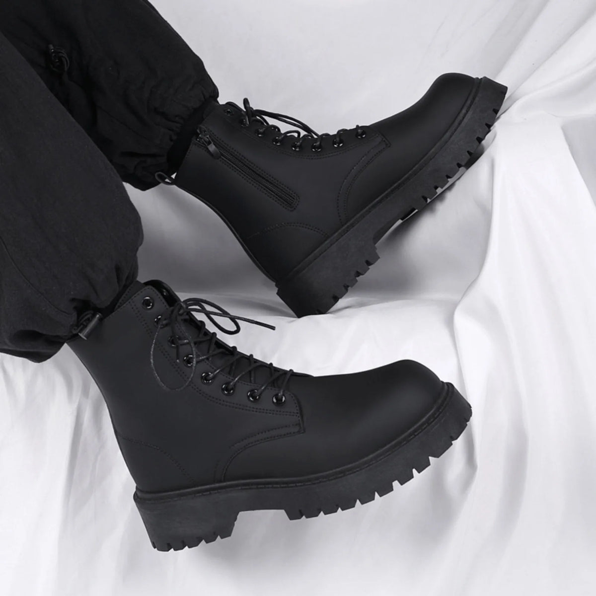 Couple's casual boots four season men's and women's high top leather boots fashion thick soled non slip plus size outdoor boots