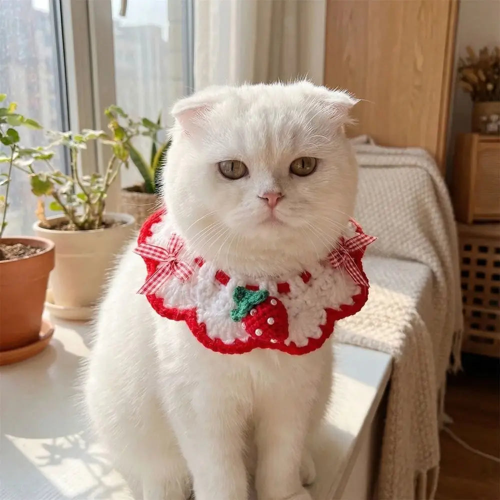 Pet Accessories Adjustable Flower Pet Scarf Bib Sweet Handmade Cat Strawberry Collar Decorative Cozy Cat Woven Bib Photo Shoots