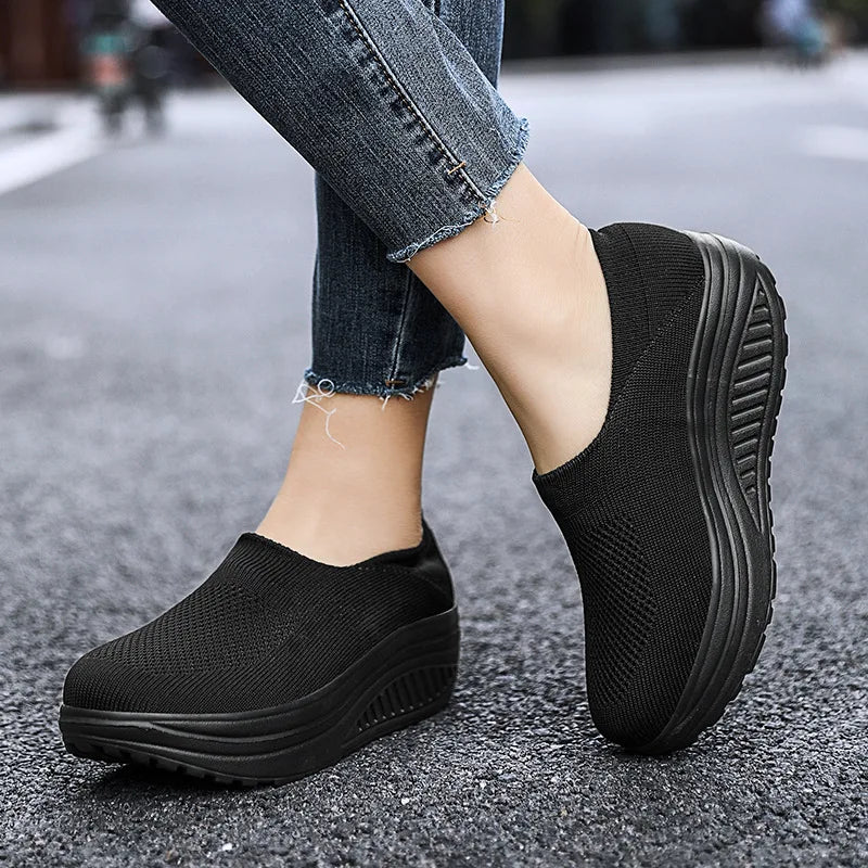 Sneakers Women Fashion Femme New Women's Vulcanized Shoes Sneakers Thick Bottom Slip on Female Women Shoe Plus Size