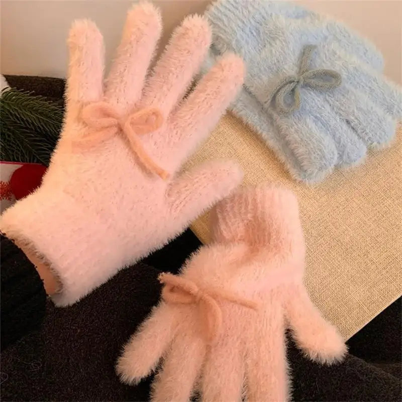 Women's Fashionable Winter Gloves - Cute, Plush, Bow-Embellished and Heat-Preserving, Great Christmas Gifts for Students