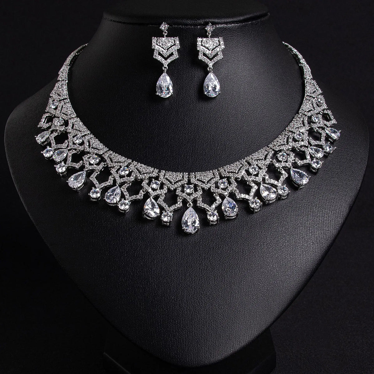 Exquisite Appeal Women High Jewelry Set 2 Piece Necklace Earrings Dress Accessories for Festive Wedding Prom Host Gift M-280