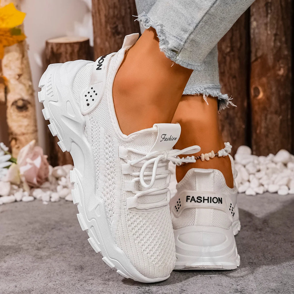 Women’s stylish, breathable, knitted sports shoes for spring and autumn. Casual, lightweight