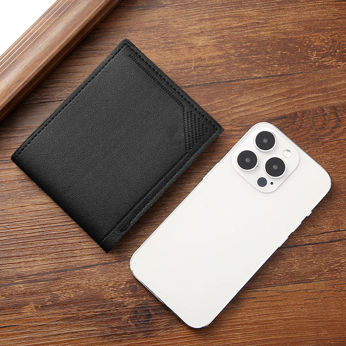 Men's Slim Wallet Short Horizontal Design Multiple Card Slots Large Capacity Soft Leather Business Money Clip