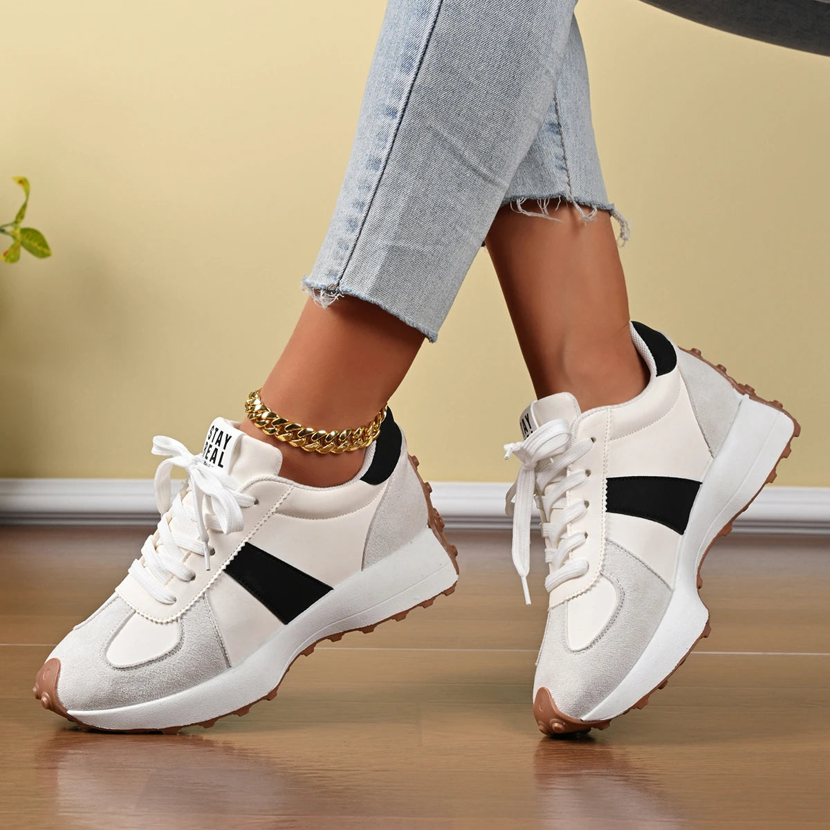 Women Sneakers 2025 New Casual Versatile Thick-soled Running Sneakers Women Fashionable High-quality Luxury Lace-up Shoes Women