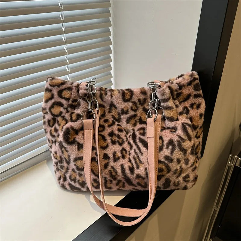 Versatile simple large-capacity bag 2025 new autumn and winter tide fashion leopard print plush tote bag atmospheric fluff shoul