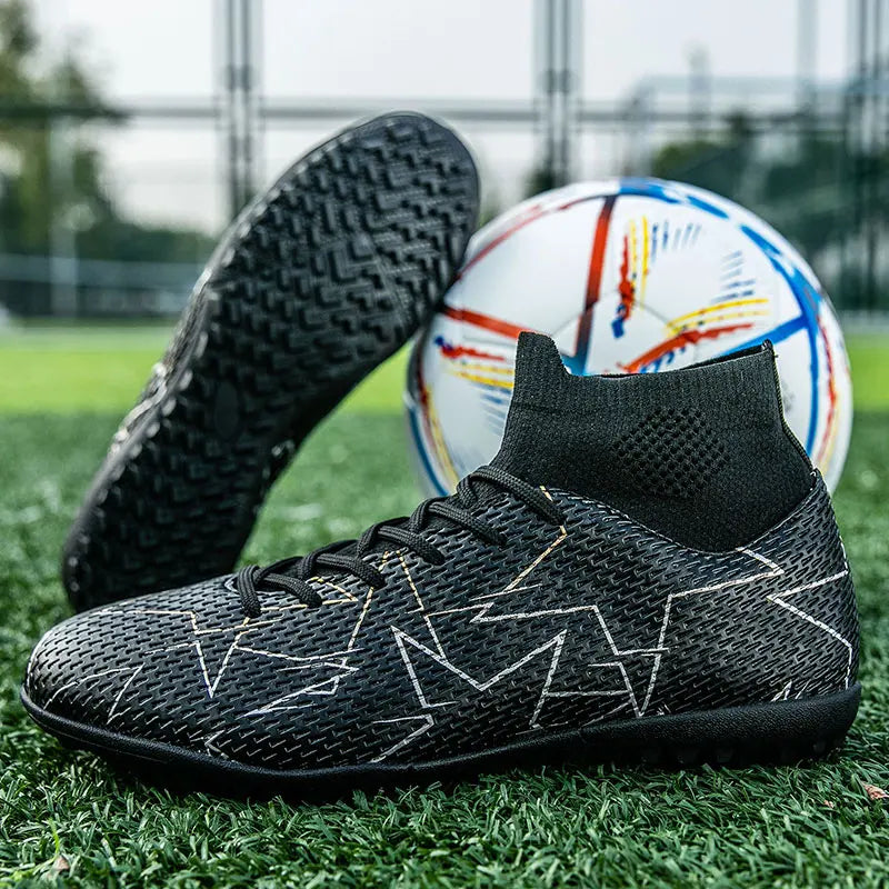 A pair of youth four-season leather football shoes with stud detailing, durable high-top design, sizes 35-46，JC-23152-1