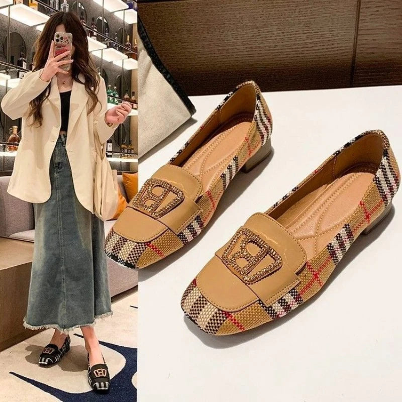 Women Checkered Loafers Khaki / Black Plaid Pattern Low Heel Shoes with Metal Buckle Office OL Style Elegant Work Flats 2026