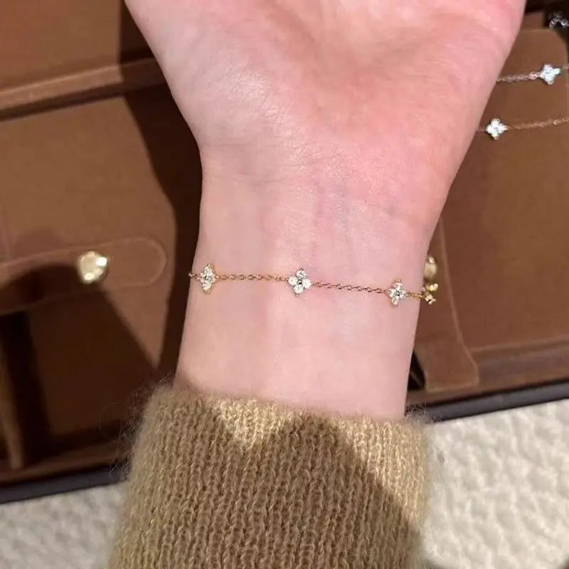 925 Sterling Silver Shiny Zircon Flower Bracelets For Women Charm Temperament Chain Bracelet Party Wedding Jewelry Holiday Gifts