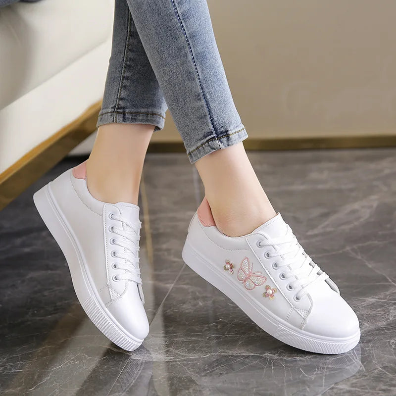 New Women's Sneakers Butterfly Embroidered Flats Women's Outdoor Running Vulcanized Shoes Breathable Women's Shoes Zapatos Mujer
