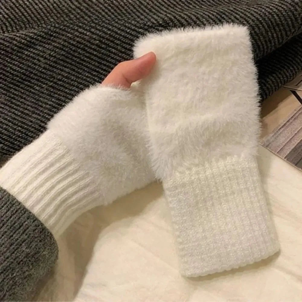 1Pair Warm and Cold-proof Half-finger Gloves for Women in Autumn and Winter, Versatile and Plush, Cute Office Half-finger Gloves