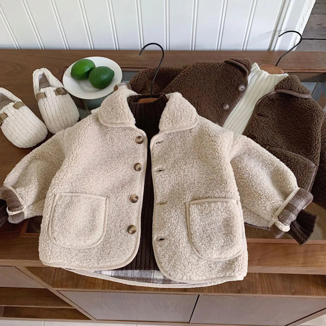 Baby Boys one-piece velvet jacket autumn and winter new style children's and girls' lapel coat