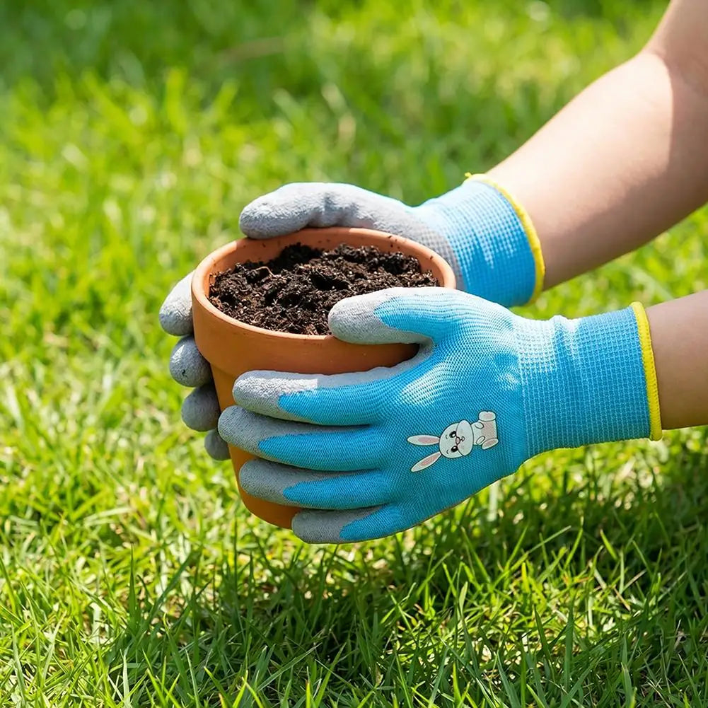 Kids Gardening Gloves, Non-slip Cartoon Rubber Coated Yard Work Gloves Waterproof Durable Safety Gloves for Toddlers Boys Girls