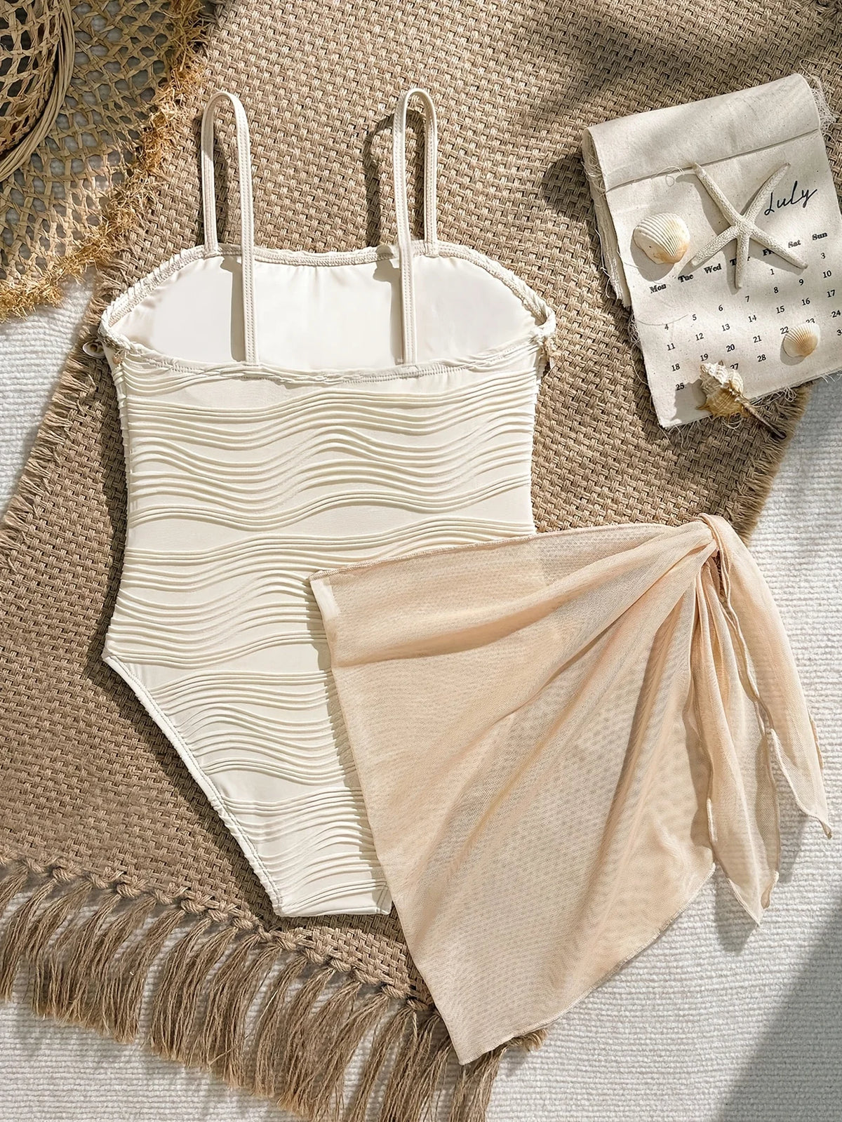 Girls' Summer Casual Swimwear Set, Children's Swimsuit Set, Girls' Apricot-Colored One-Piece Swimsuit with Wave Shell Trim and Mesh Skirt, Two-Piece Set Suitable for Children over 3 Years Old, Suitable for Pool, Seasid