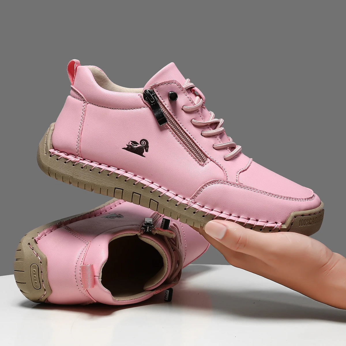 New 2025 Women Sports Shoes Outdoor Hiking Flat Bottomed Breathable Comfortable Casual Driving Shoes Breathable Fashion Sneaker