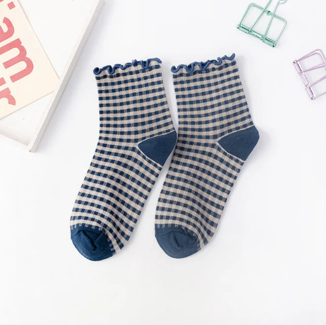 Women's Socks Autumn Checkered Retro Vintage Cotton Socks Crew Comfortable Color Fashion Sock Elastic Plaid Short Socks Woman Sox