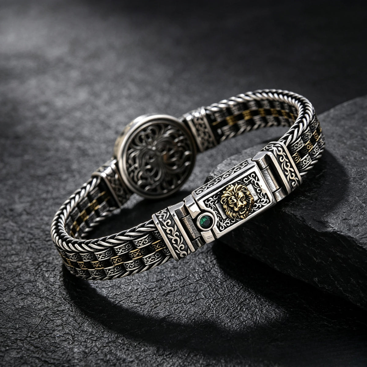 Men Vintage Two‑Tone Lion Head Bracelet Retro Embossed Medallion Braided Chain Punk Ethnic Statement Wrist Jewelry Gift