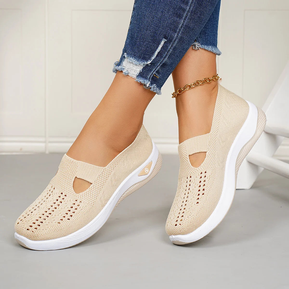 Women's athletic shoes, casual breathable slip-on, lightweight outdoor flat shoes, women's footwear, sneakers