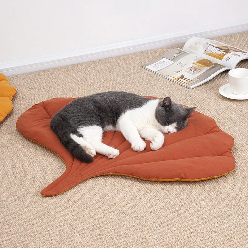 Soft Leaf Shaped Cat Bed Dog Bed Pet Sleeping Mat Cozy Quilted Cushion Four Seasons Puppy Kitten Resting Pad