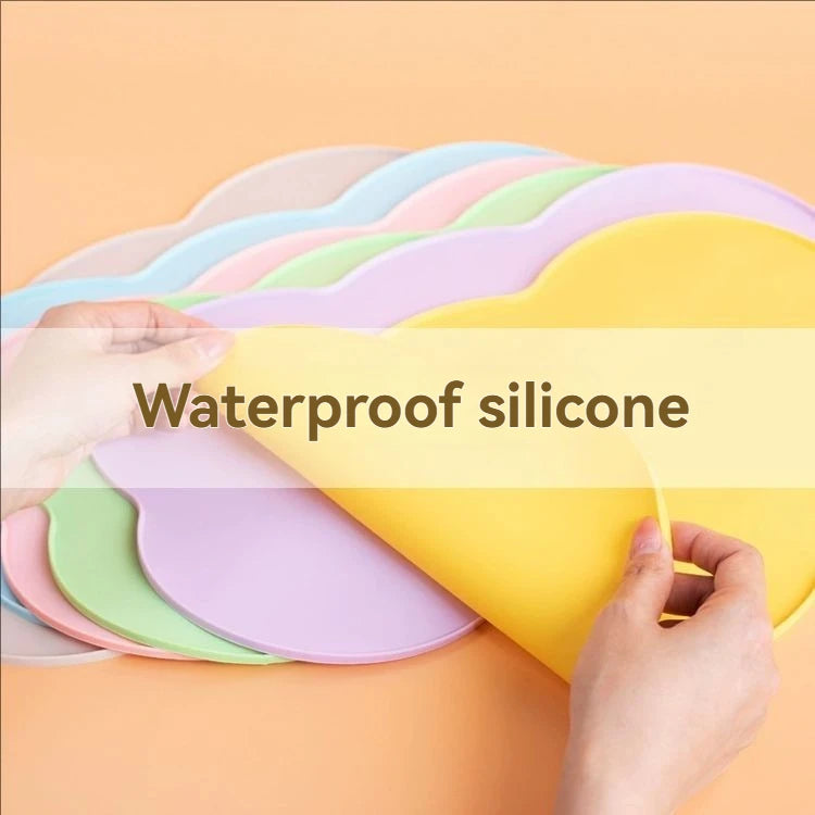 Silicone Pet Feeding Mat, Leak-Proof and Non-Slip Feeding Mat for Dogs and Cats, Oval Bowl Mat