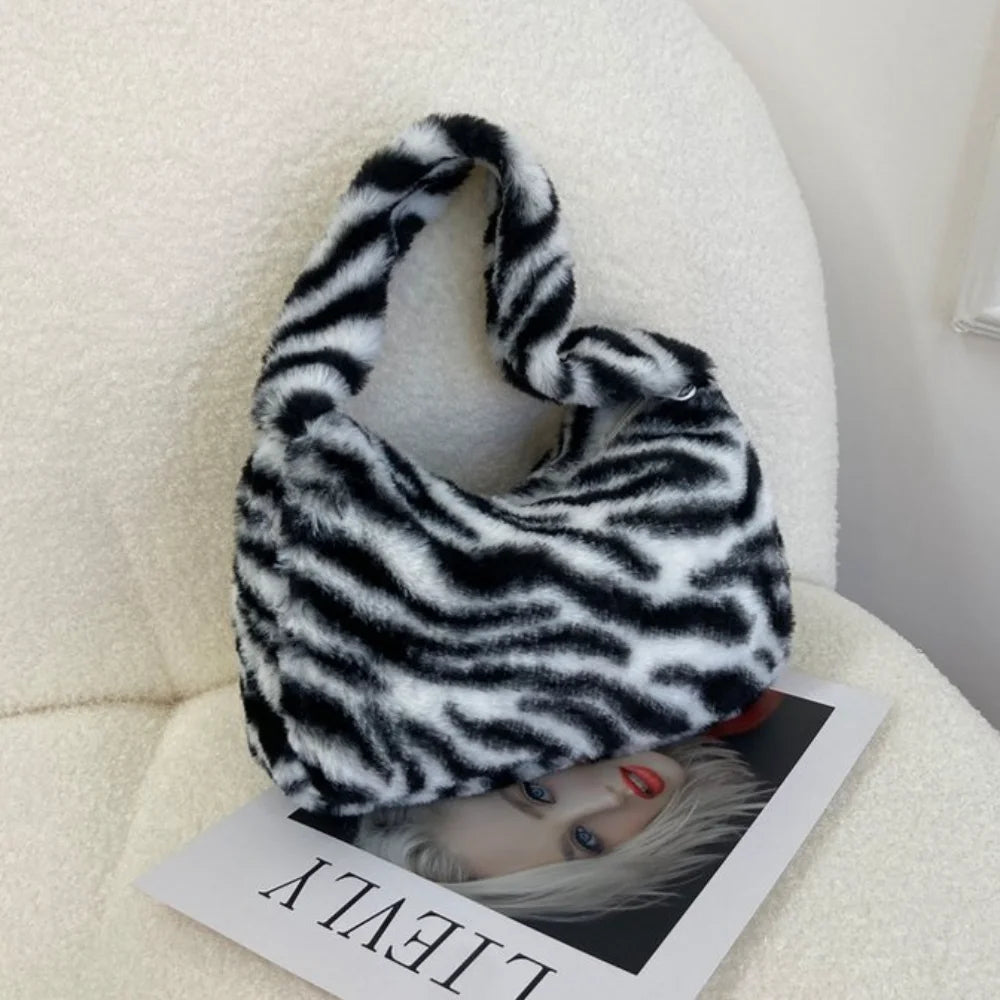 ISKYBOB Women's Soft Plush Shoulder Bag Winter Fashion Casual Solid Color Leopard Pattern Underarm Bag Female Handbags Tote Bag