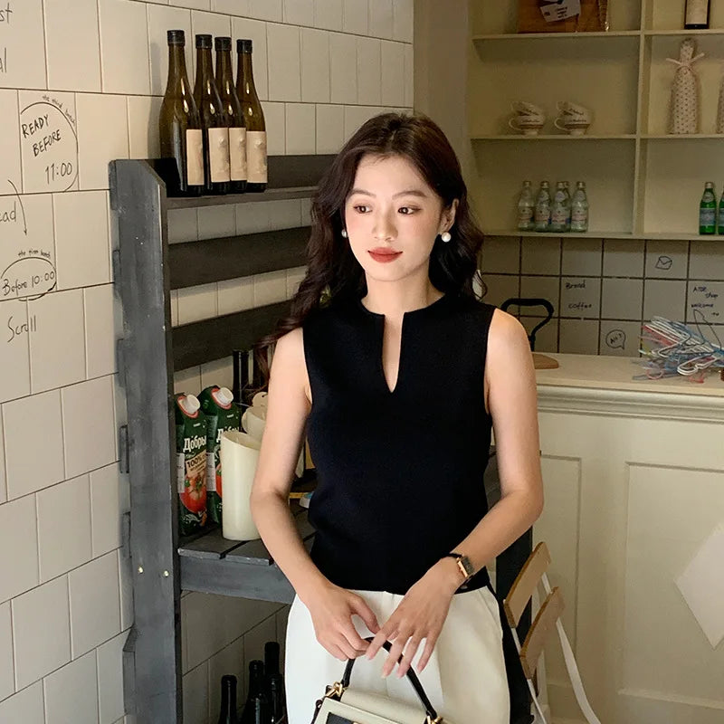 Women V-neck Good Quality Breathable Sleeveless Knit Tank Top Sweater Vest Spring Summer New in Chic Top Minimal Style