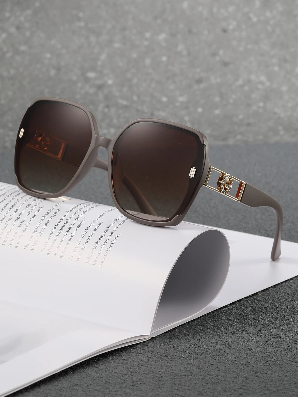 5 New sunglasses for women: UV-resistant sunglasses for women, high-end look, versatile for large faces, slimming glasses, high-