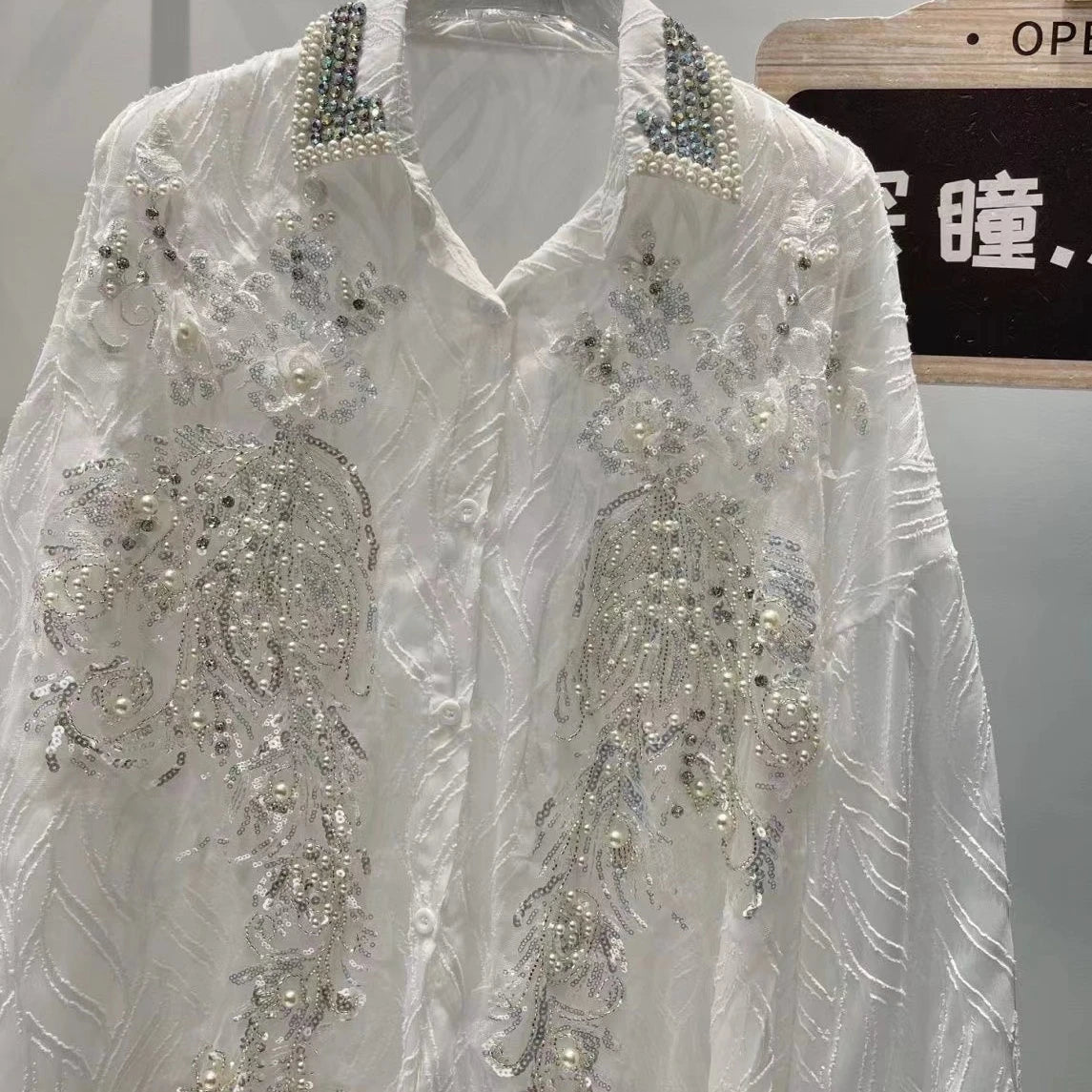 Luxury Diamonds Sequined Embroidery Blouses Shirts Women 2026 Spring New Long Sleeve Shirts Fashion Causal Tops Camisas De Mujer