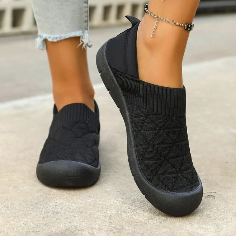 Women's casual sports shoes 2026 new multi-occasion can wear comfortable shoes light cloth home shoes