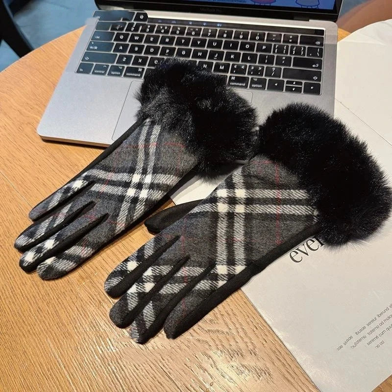 Women Winter Thick Plush Gloves Fashion Warm Windproof Outdoor Lady Touchscreen Driving Gloves Sports Cycling Mittens