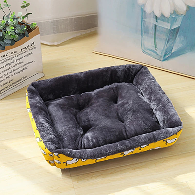 Pet Dog Bed, Sofa Cushion, Seasonal Pet Supplies, Soft and Comfortable Supplies, Large, Medium, and Small Household Cat Beds